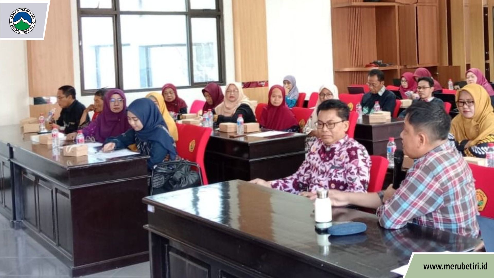  Kepala Balai TN Meru Betiri Hadiri Diskusi Peningkatan Mutu Akademik di lingkungan Program Studi Pendidikan Biologi Universitas Jember